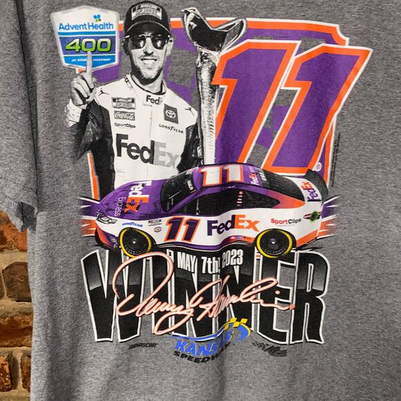 Joe Gibbs Racing 2023 Gray Denny Hamlin 11 Adventhealth 400 T-Shirt Mens Size XL - Picture 2 of 7